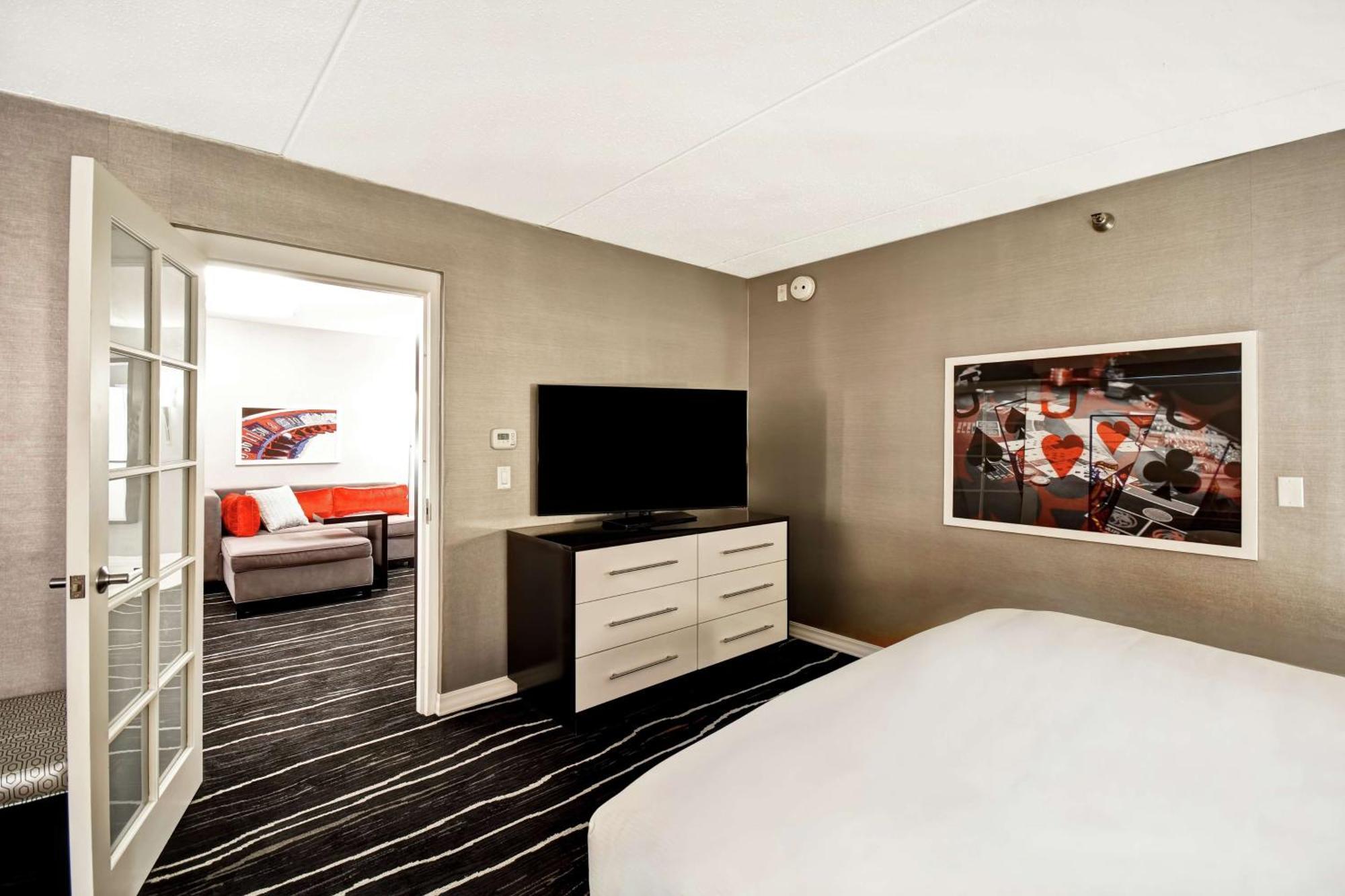 Doubletree By Hilton Deadwood At Cadillac Jack'S Kültér fotó