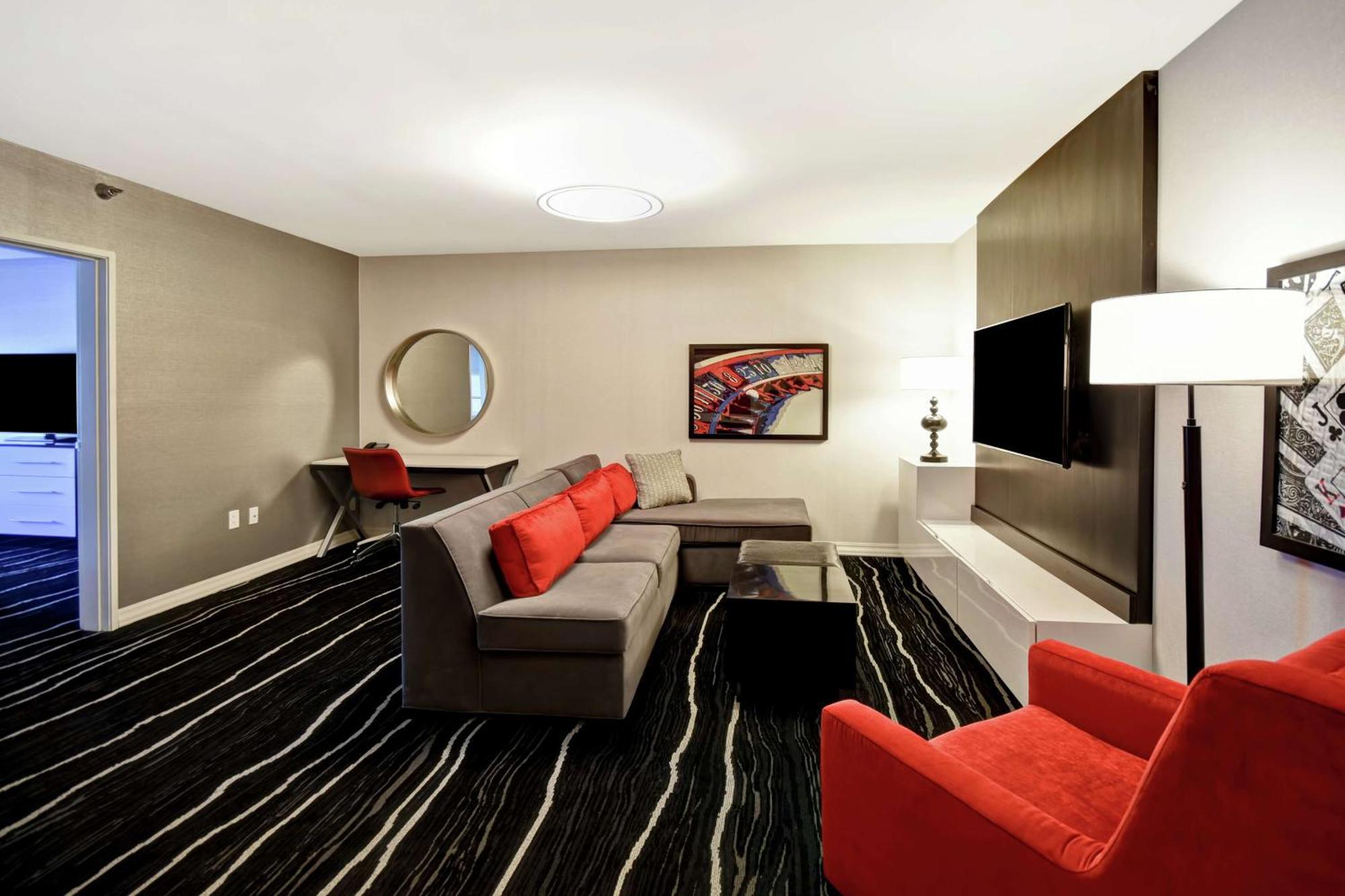 Doubletree By Hilton Deadwood At Cadillac Jack'S Kültér fotó
