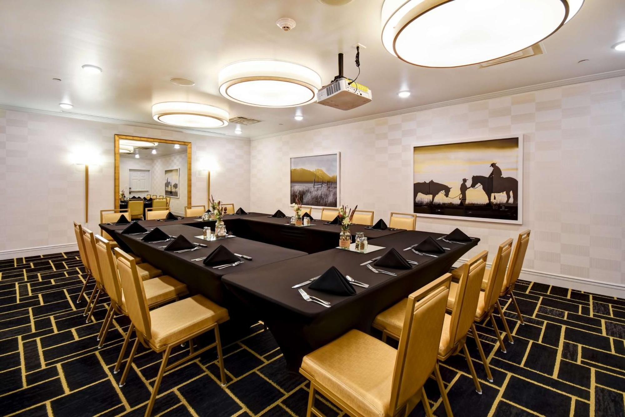Doubletree By Hilton Deadwood At Cadillac Jack'S Kültér fotó
