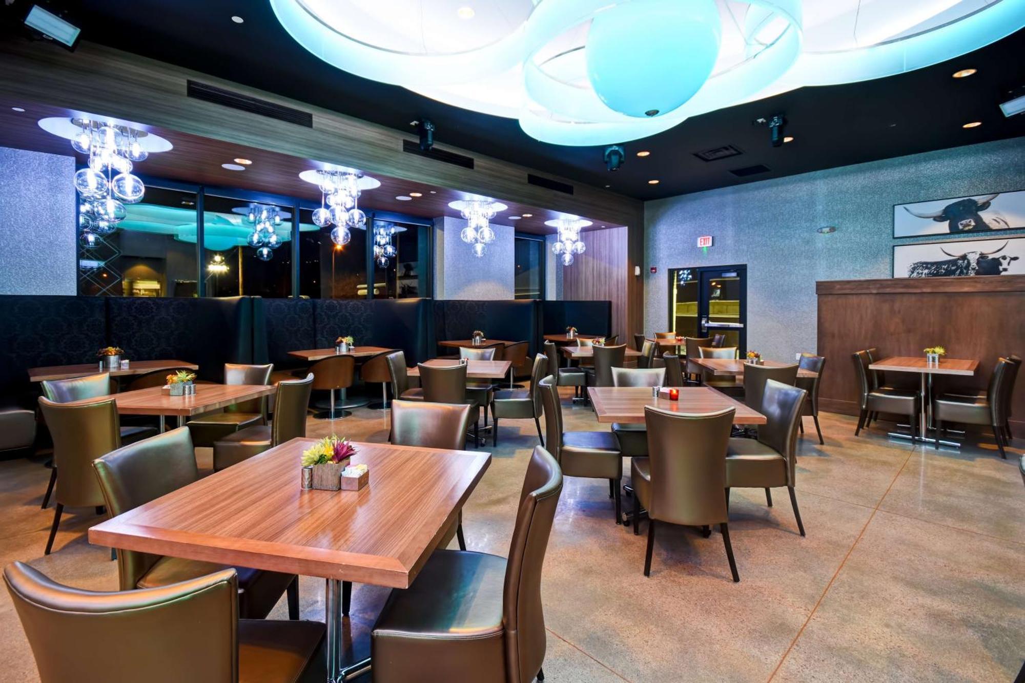 Doubletree By Hilton Deadwood At Cadillac Jack'S Kültér fotó