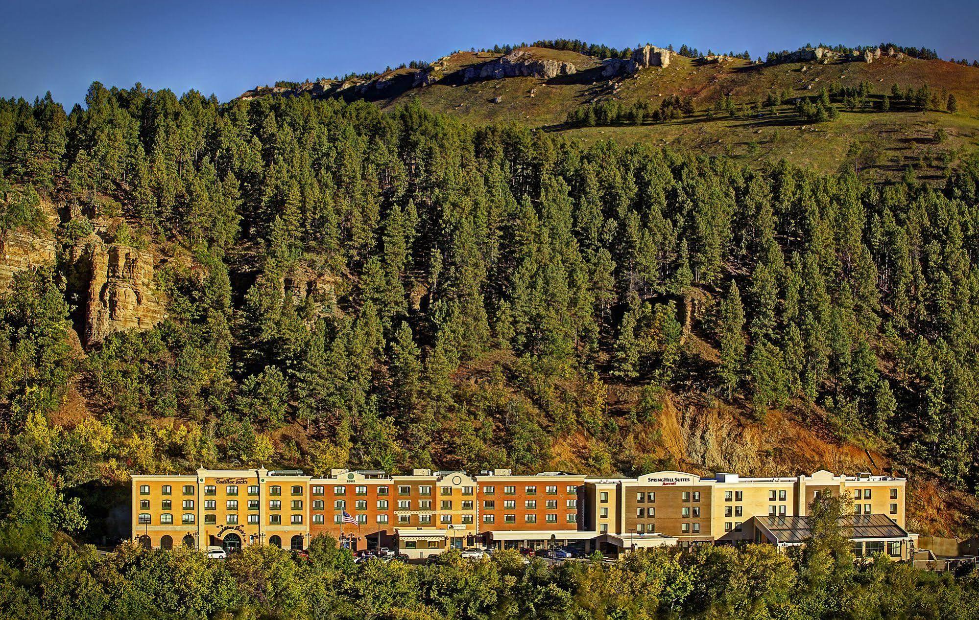 Doubletree By Hilton Deadwood At Cadillac Jack'S Kültér fotó